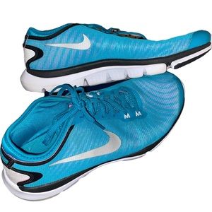 Nike Flywire Running Shoes
